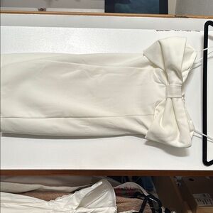 Elegant White Dress with Bow Detail